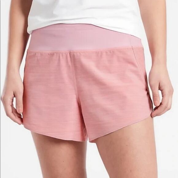 NWT - Athleta Run With It Textured 3.5" Short - Picture 4 of 5